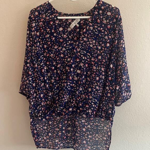 WAYF Blue and red floral blouse , size M - Picture 1 of 3